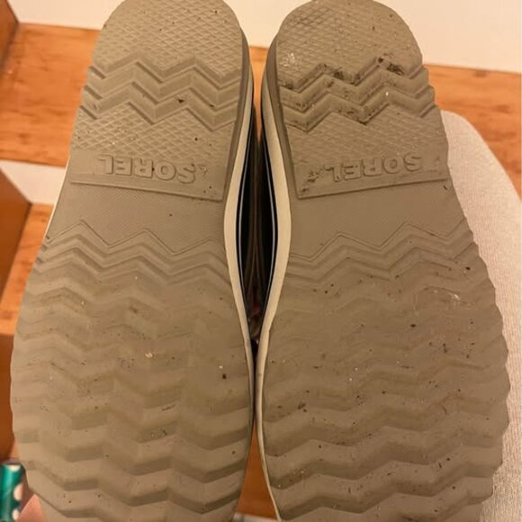 JOAN OF ARCTIC™ Women's Waterproof Sorel Boot, size 8 - Picture 4 of 5